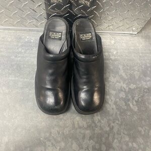 Nine West Cloud 9 Black leather slip on Mules. Square toe size 9.5